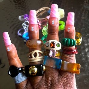 25pcs Metal & Acrylic Ring Bundle